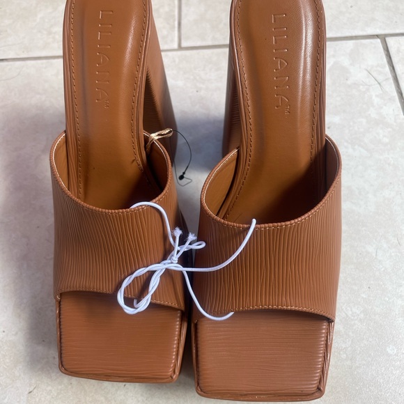 Lilana Heels - Picture 3 of 5